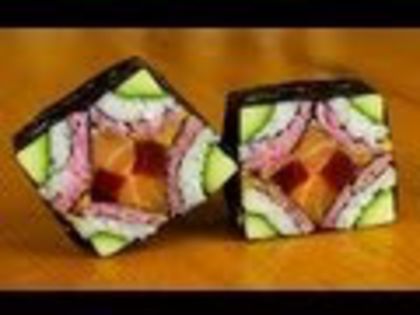 sushi - Idei de aranjare a platourilor pentru mese festive