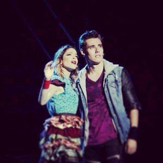 1460964_607080516030910_1472476643_n - xxJorge Blanco y Martina Stoessel-Leon y Violettaxx