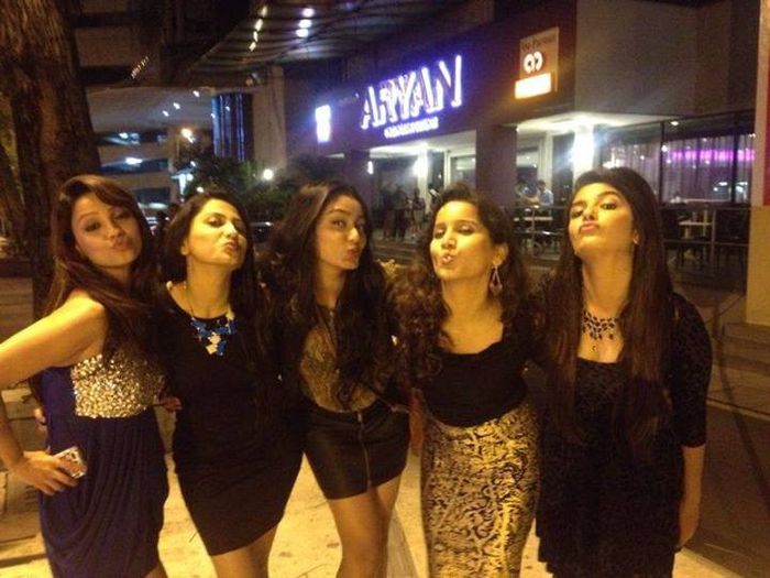 1461160_505072386257335_1455900743_n