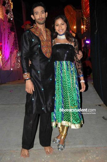 1487335_649537258441923_39421177_n - vibha anand