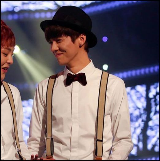 LH|. [aplaudaa. :o3 *cu toti din EXO*] Bravoo. :3 :))