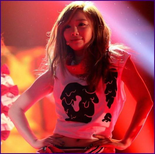 Tae|. [aplauda cu Seo] My boys. :3