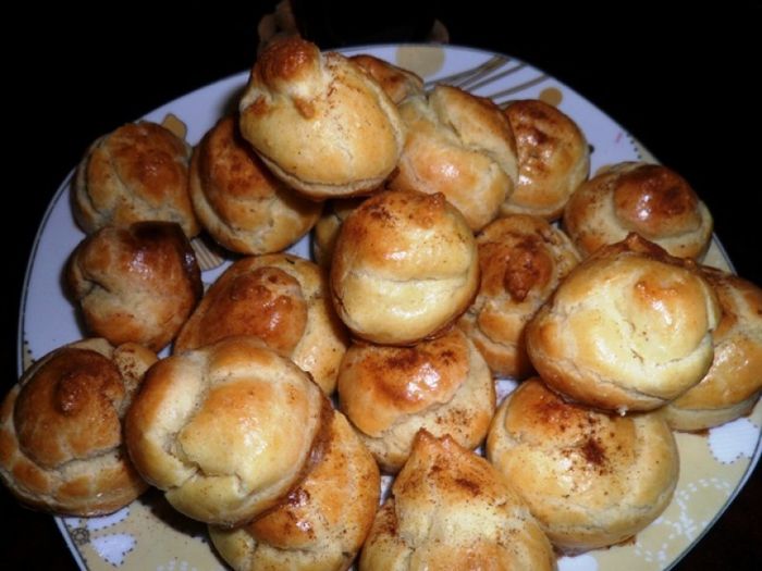 gogosele-aperitiv-cu-crema-de-branza-gougeres-800x600-27241 - y______ai manca26