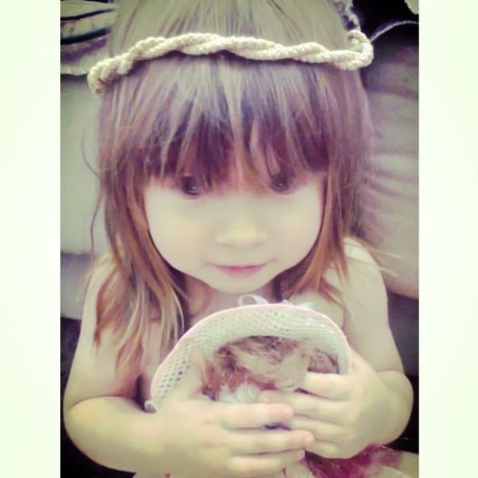 - tu ești lea. ;< *începe să plângă*. @ioana.