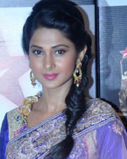 Rubina - ALEGE-TI POZA NEOCUPATA CARE ITI PLACE CU JENNIFER WINGET