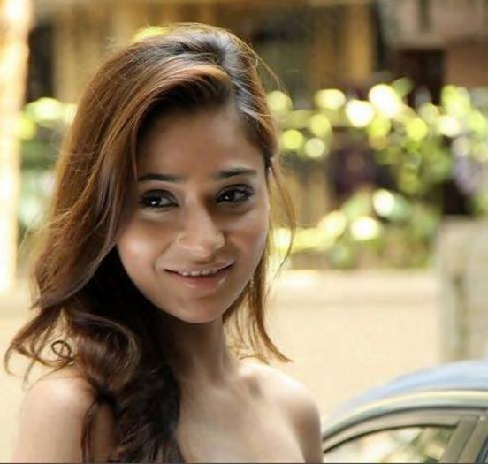 936546_653978371331145_671155305_n