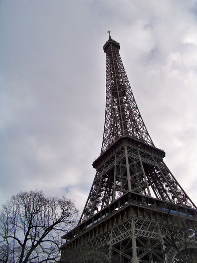  - PARIS