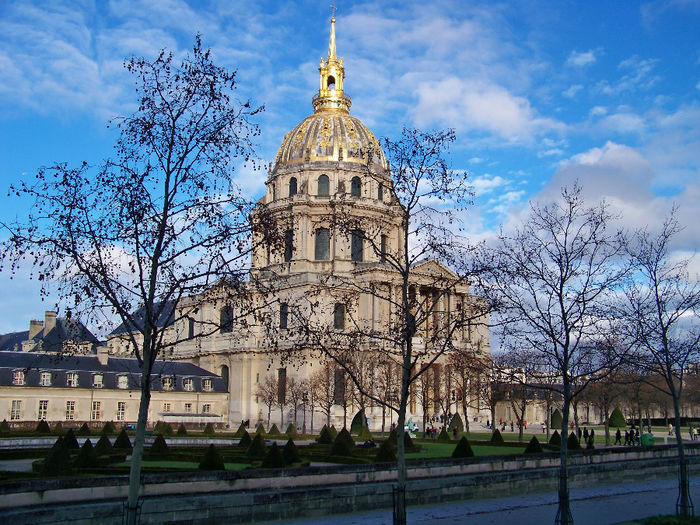  - PARIS