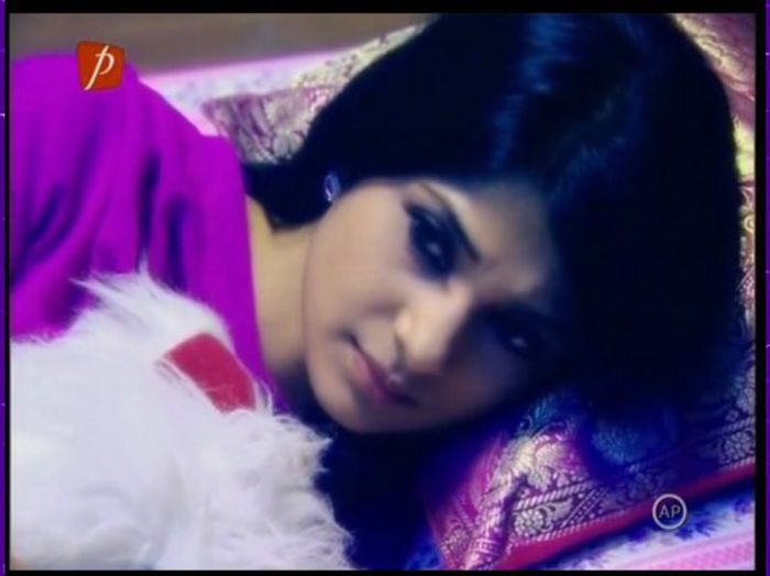 :) - JENNIFER WINGET-POZE FAINE RAU