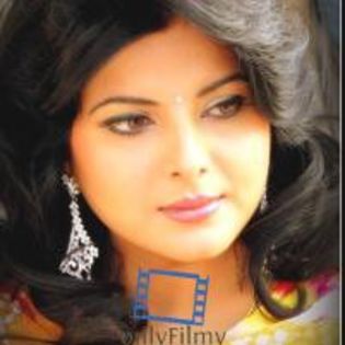 Bhojpuri-Actress-Smriti-Sinha-3 - CE BINE SEAMANA-NU