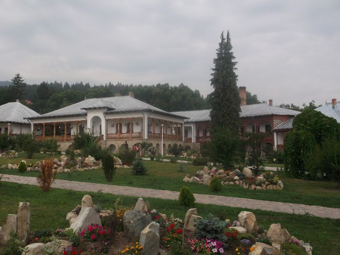 DSCF4017 - Manastirea Varatec