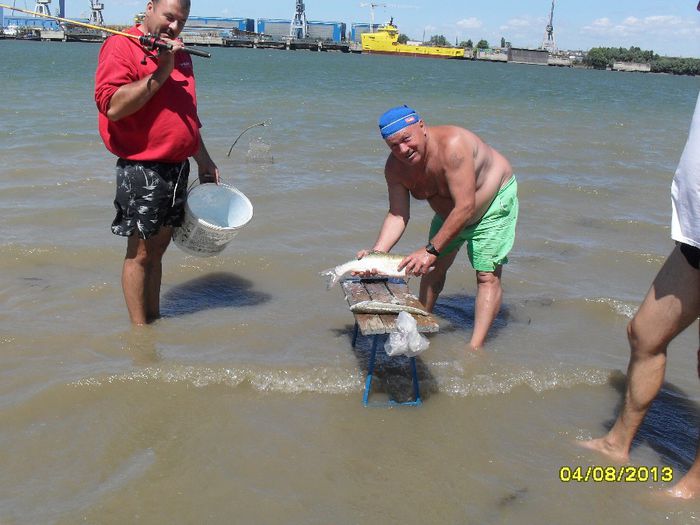 Mai lasa pozele dai drumul la foc ce ne-e foame