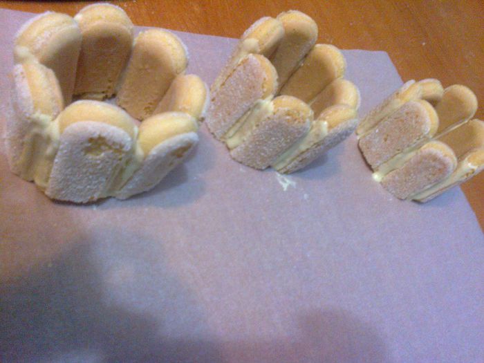 Prajitura Lumanari de anul nou - cu crema de vanilie si frisca 2