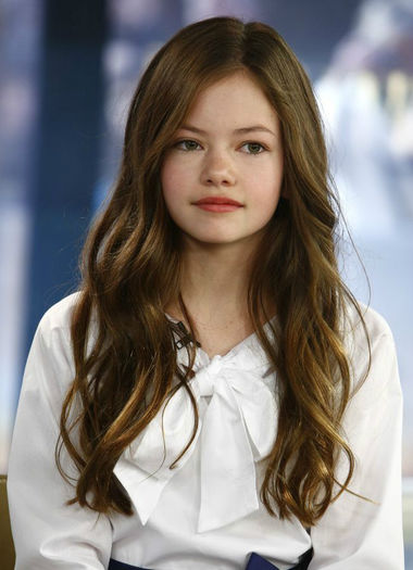  - Mackenzie Foy as Renesmee