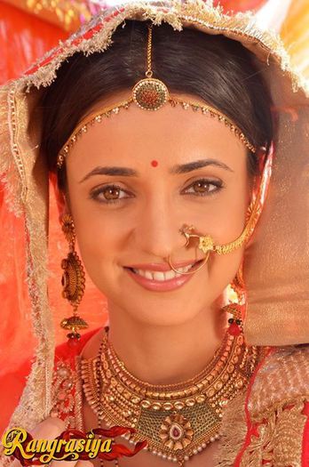 1521811_243115479188980_1650957175_n - Rang Rasiya cu Sanaya Irani