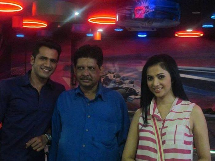 SHona on location of the film The Mall in Bhayander (7)