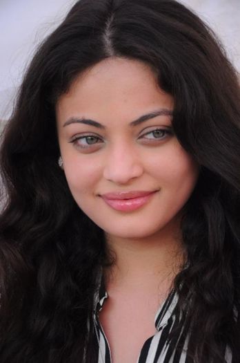 sneha-ullal-new-photos13 - SEAMĂNĂ BINE NU-I AȘA