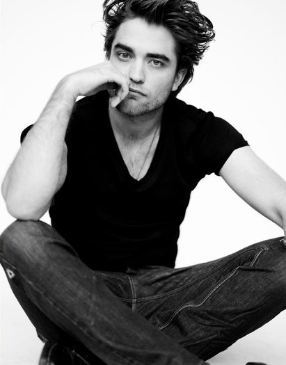  - Robert Pattinson as Edward