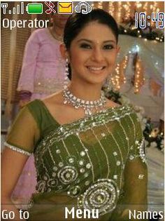 2-954535-3320 - CE POZA FAINA CU JENNIFER WINGET IN VERDE