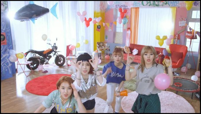 58. D-UNIT - Talk To My Face - 0 - Top 60 de MV-uri - 2013