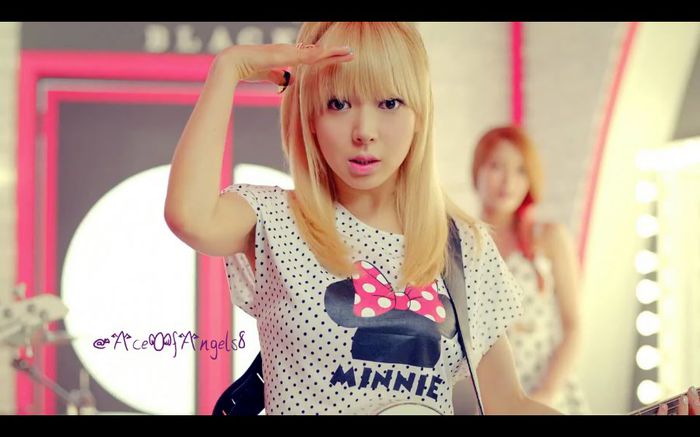 53. AOA BLACK - Moya - 0 - Top 60 de MV-uri - 2013