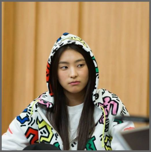 [:)] .. :o3 Eu nu simt. :-" :))=))