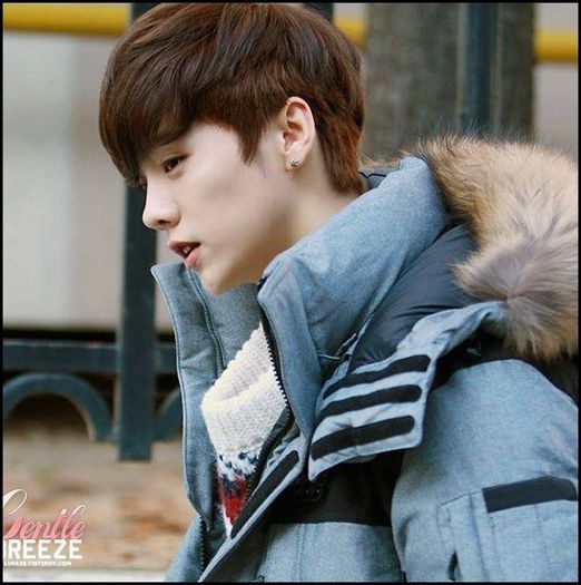 LH|. Si eu sunt. :) - Stam amandoi pe stanga. :))=))