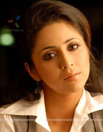 Gautami Kapoor-Archana 2