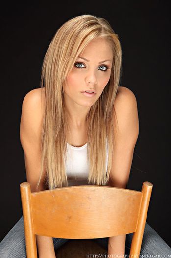 Laura (2) - Laura Vandervoort