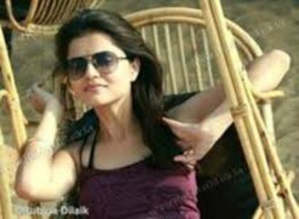 images (2) - RUBINA DILAIK POZE SUPER TARI-WOW