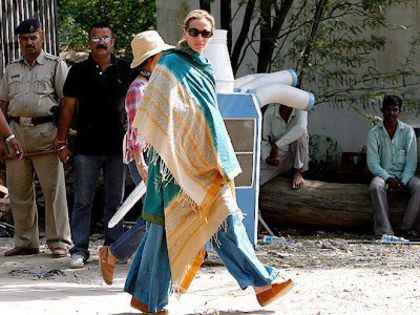 julia-roberts-660 - VEDETE DE ALTA NATIE IN SAREE INDIAN-WOW