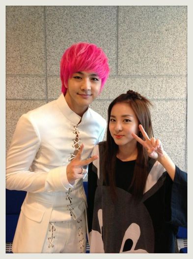 2NE1-Dara-MBLAQ-Thunder_1370795672_af_org