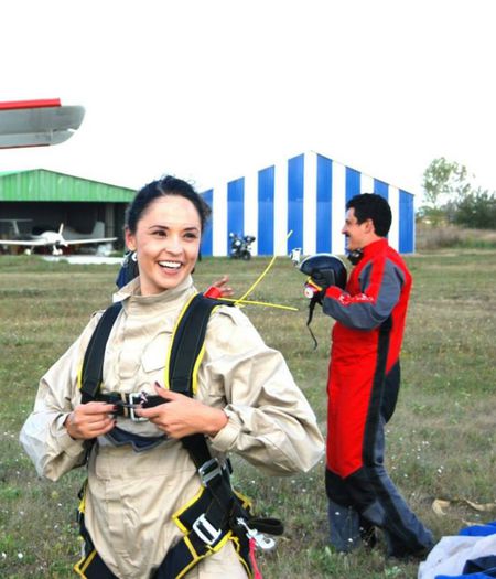 1378846_704022229625380_661410018_n - Andreea Marin