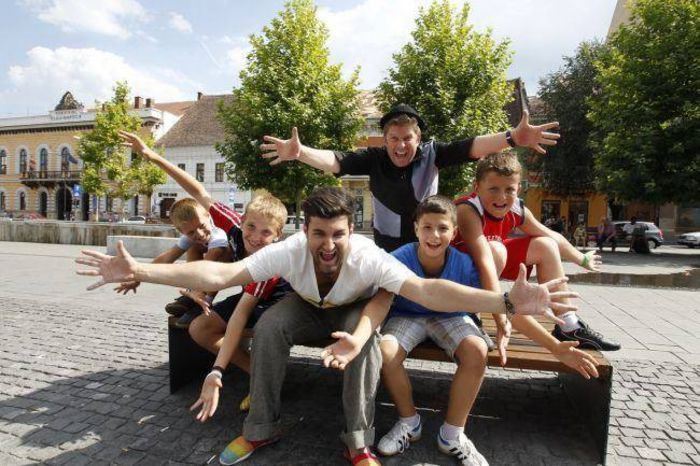 1380744_520592128017422_104608449_n - Smiley