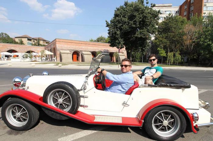 1385686_520592384684063_1881406597_n