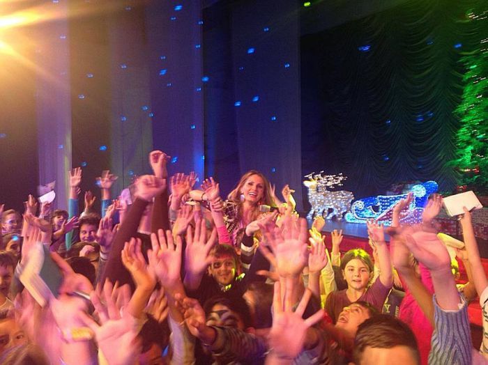 1483185_10151907044824753_1854439391_n - Andreea Banica