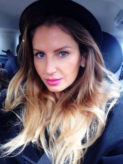 1483431_10151918925649753_1487470235_n - Andreea Banica