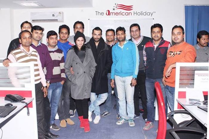 1513261_619495941431635_1192382663_n - Jennifer and Karan Singh Grover