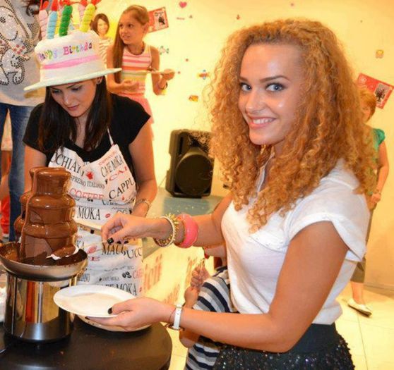 199157_347235282053808_771928222_n