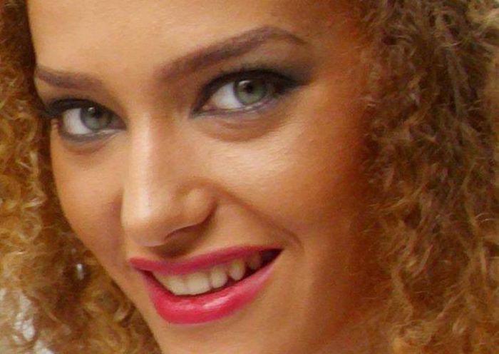 995452_402363579874311_948197038_n