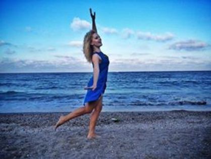 996524_264704017005576_952163530_n