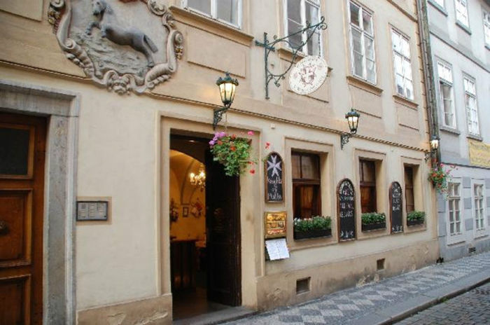  - Y-CALATORIND PRIN EUROPA