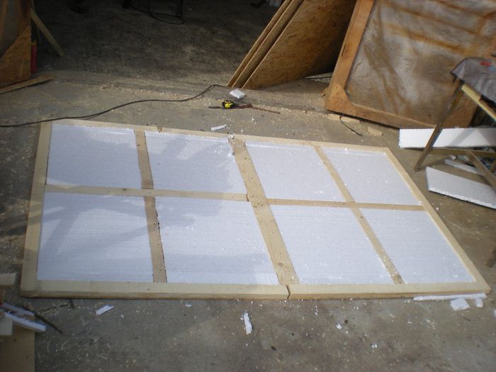 DSCN6848 - 1 Custi cotete lemn --- REALIZATE