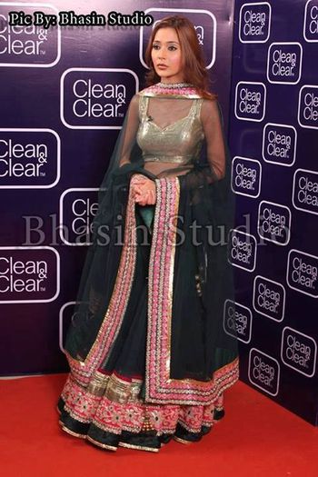 1549360_603519566361883_1474686406_n - sara khan