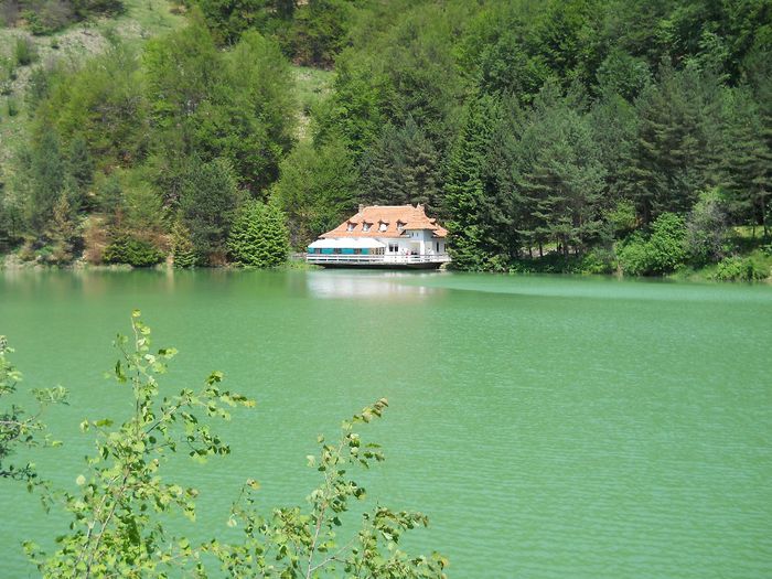 lacul ieser loc Ighiel - la pesti