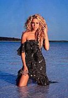 XNUUVMVHNDESLVAGAYK - Shakira