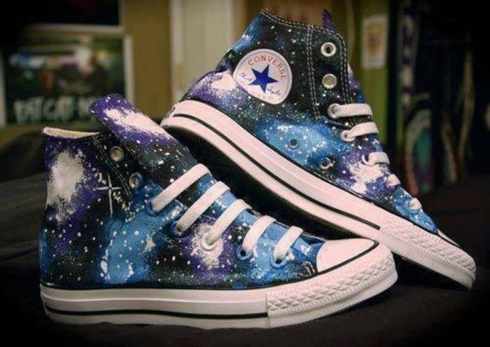 image - Tenesi Converse All Star cu galaxie