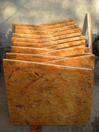 DSCN7271 - 1 Custi cotete lemn --- REALIZATE