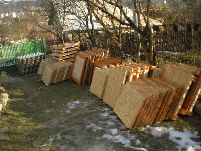 DSCN7285 - 1 Custi cotete lemn --- REALIZATE