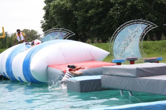 304793_152939171460131_543167149_n